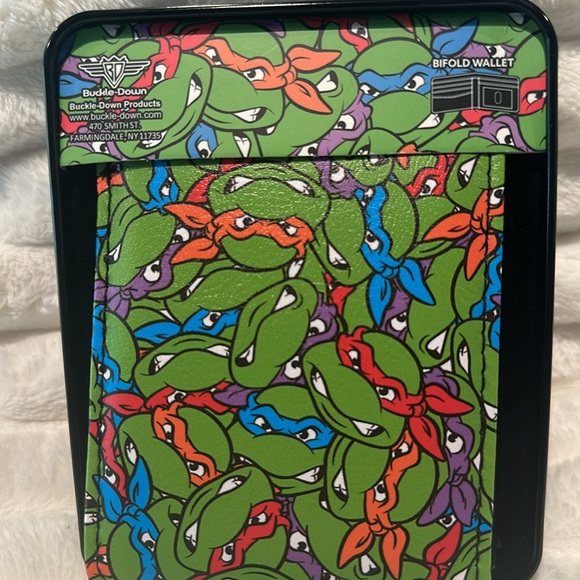 NWT Buckle Down Bi-Fold Wallet with Credit Cards, ID and Bill Slots. - Picture 2 of 7